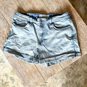 Levi Strauss | Mom Shorts